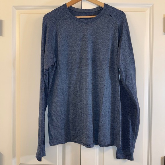 Lululemon Mens Long Sleeve Training Shirt Blue Athletic Top Lightweight size L - Picture 1 of 5